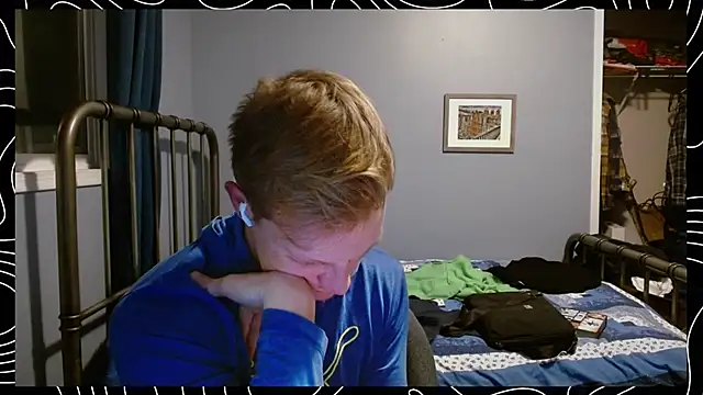 Snapshot of lustylyndon chatting on December 2025 01:00:01 AM lustylyndon online show from December 2025 01:00:01 AM