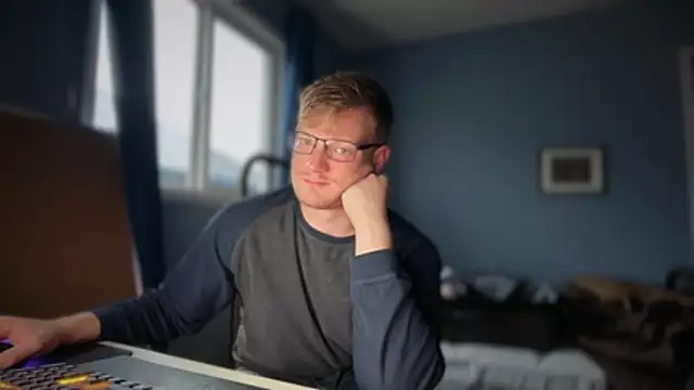 lustylyndon online show from June 2026 12:44:01 PM