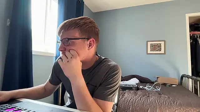 lustylyndon online show from July 2026 03:27:02 PM