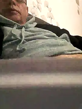 Vince072 online show from September 2025 03:43:02 AM