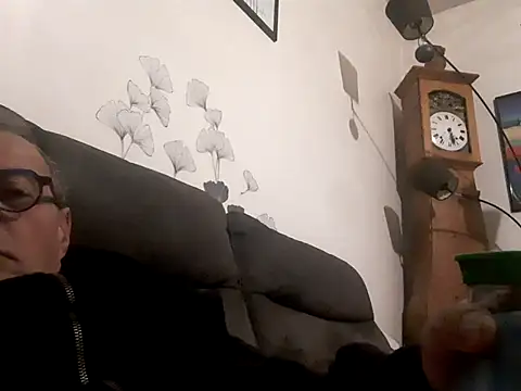 Vince072 online show from October 2025 03:47:02 AM