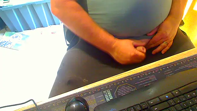 Snapshot of latexsub75 chatting on February 2026 04:23:02 AM latexsub75 online show from February 2026 04:23:02 AM