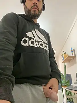 Snapshot of uto857 chatting on January 2026 03:17:02 PM uto857 online show from January 2026 03:17:02 PM