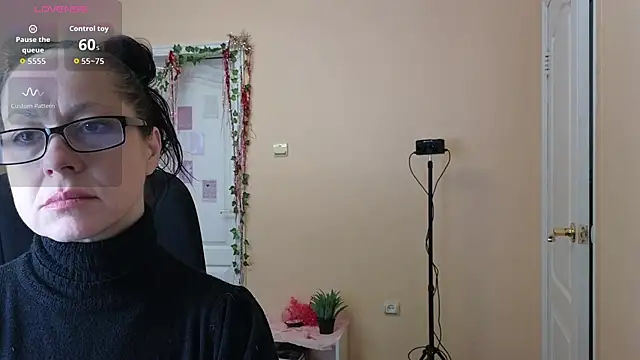 Snapshot of Ronda_Roni chatting on January 2026 08:16:01 AM Ronda Roni online show from January 2026 08:16:01 AM