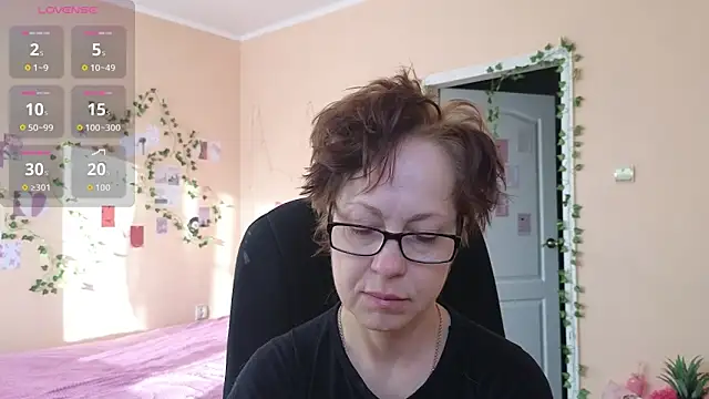 Snapshot of Ronda_Roni chatting on February 2026 06:19:02 AM Ronda Roni online show from February 2026 06:19:02 AM