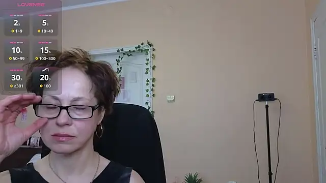 Snapshot of Ronda_Roni chatting on February 2026 12:19:01 PM Ronda Roni online show from February 2026 12:19:01 PM