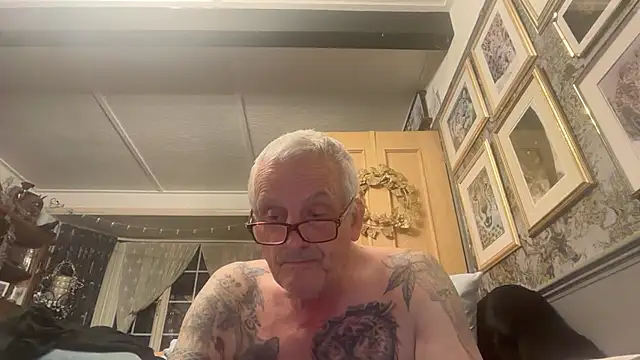 poggles online show from July 2026 09:42:02 PM