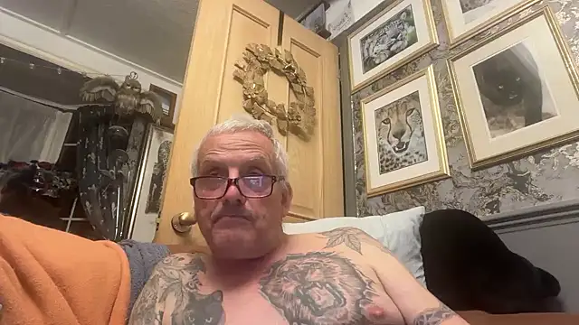 poggles online show from July 2026 09:43:01 PM