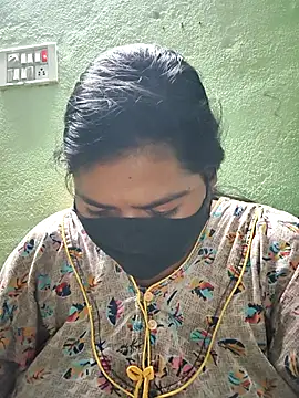 Snapshot of Liyaa_24 chatting on February 2026 12:15:02 AM Liyaa 24 online show from February 2026 12:15:02 AM