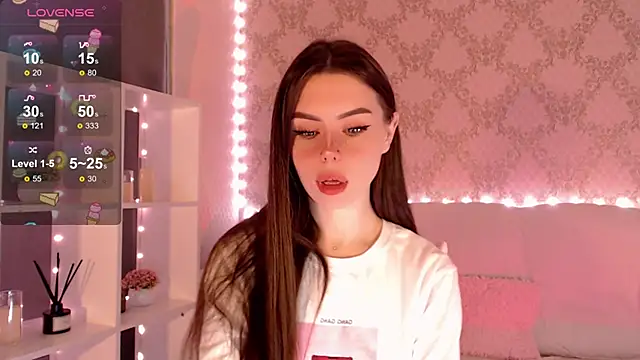 HolyMiax online show from September 2025 03:38:02 AM