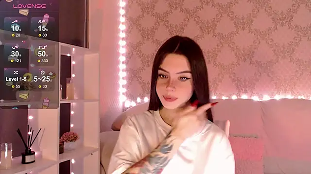 HolyMiax online show from October 2025 03:48:01 AM