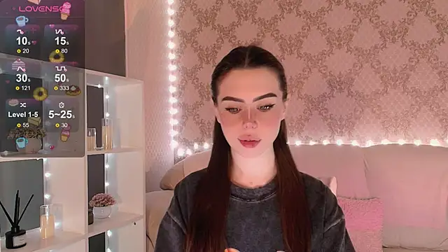 HolyMiax online show from November 2025 03:31:01 AM