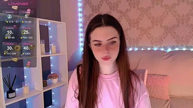 Snapshot of HolyMiax chatting on June 2026 03:41:02 AM HolyMiax online show from June 2026 03:41:02 AM