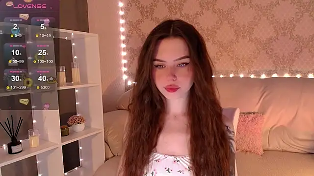 Snapshot of HolyMiax chatting on July 2026 03:43:01 AM HolyMiax online show from July 2026 03:43:01 AM