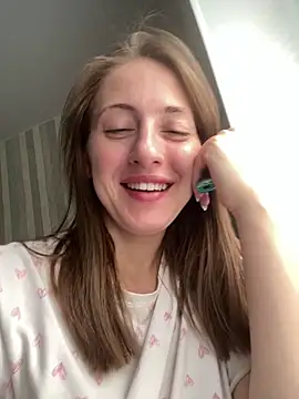 ChristyCrayme online show from May 2026 05:15:02 AM
