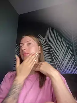 ChristyCrayme online show from June 2026 10:16:02 PM