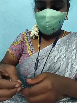 Snapshot of Tamil_riyalini12 chatting on October 2025 07:21:01 PM Tamil riyalini12 online show from October 2025 07:21:01 PM