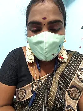 Snapshot of Tamil_riyalini12 chatting on October 2025 05:32:02 PM Tamil riyalini12 online show from October 2025 05:32:02 PM