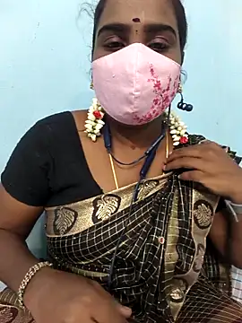 Snapshot of Tamil_riyalini12 chatting on October 2025 05:23:02 PM Tamil riyalini12 online show from October 2025 05:23:02 PM