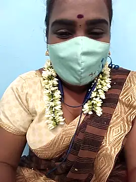 Snapshot of Tamil_riyalini12 chatting on October 2025 07:18:01 AM Tamil riyalini12 online show from October 2025 07:18:01 AM