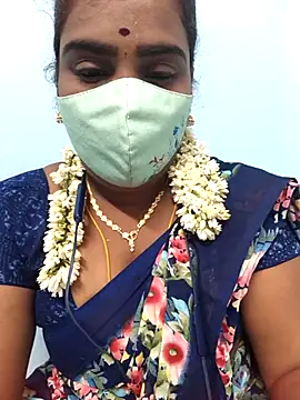 Snapshot of Tamil_riyalini12 chatting on October 2025 07:58:02 PM Tamil riyalini12 online show from October 2025 07:58:02 PM