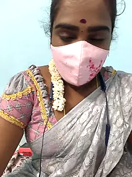 Snapshot of Tamil_riyalini12 chatting on October 2025 06:29:02 PM Tamil riyalini12 online show from October 2025 06:29:02 PM