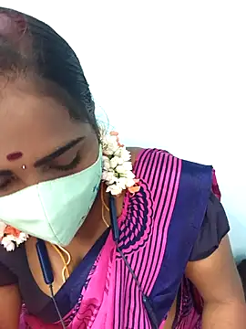 Snapshot of Tamil_riyalini12 chatting on February 2026 05:28:01 PM Tamil riyalini12 online show from February 2026 05:28:01 PM