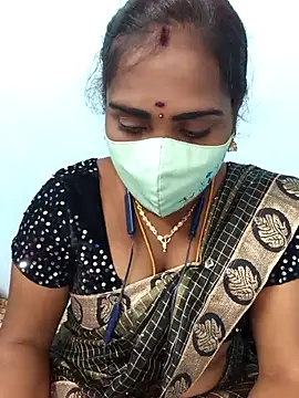 Snapshot of Tamil_riyalini12 chatting on February 2026 01:14:01 PM Tamil riyalini12 online show from February 2026 01:14:01 PM