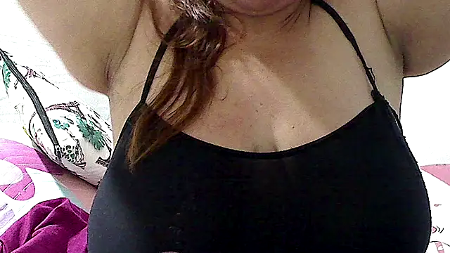 Snapshot of luciana69hot chatting on April 2026 07:50:02 PM luciana69hot online show from April 2026 07:50:02 PM