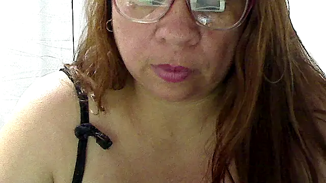 Snapshot of luciana69hot chatting on May 2026 10:51:02 PM luciana69hot online show from May 2026 10:51:02 PM