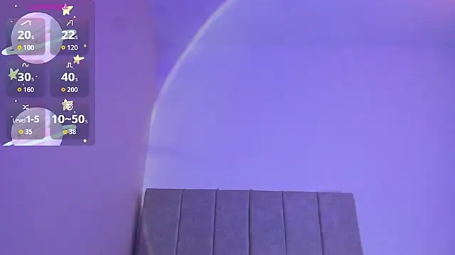 liiamluna  online show from October 2025 09:39:02 AM