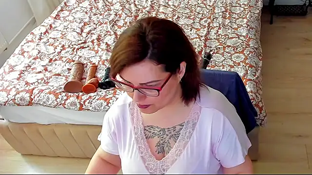 Squirt Kimm online show from April 2026 11:15:02 AM