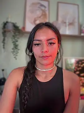 im-isabella online show from May 2026 07:10:02 PM
