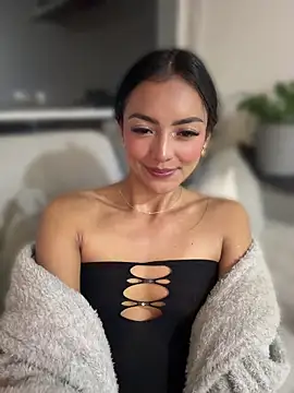 im-isabella online show from June 2026 02:53:01 AM