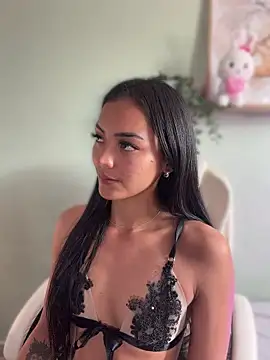 im-isabella online show from June 2026 08:07:02 PM