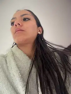 im-isabella online show from July 2026 02:02:02 PM
