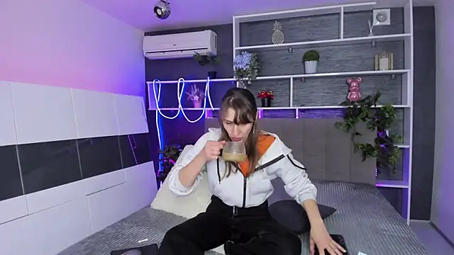 ChristyBrook online show from April 2026 06:23:02 PM