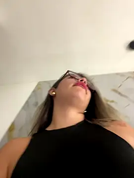 sara calderon online show from September 2025 01:22:02 PM