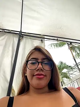 sara calderon online show from October 2025 01:23:01 PM