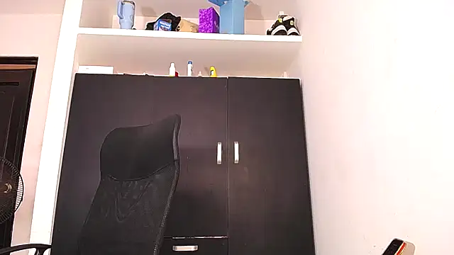 Snapshot of Joan_silva chatting on April 2026 08:17:02 PM Joan silva online show from April 2026 08:17:02 PM