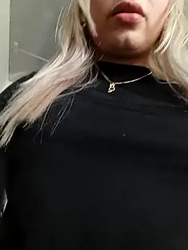 Belinda-Naughty online show from October 2025 01:23:01 PM