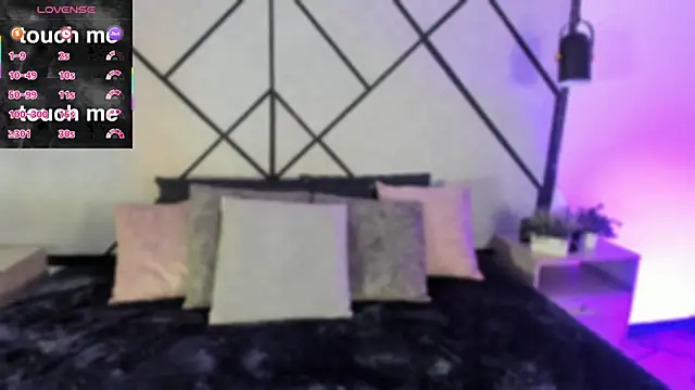 Snapshot of revenmiller_ chatting on December 2025 07:43:01 PM revenmiller online show from December 2025 07:43:01 PM