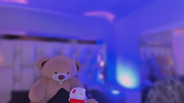 Snapshot of revenmiller_ chatting on February 2026 07:21:01 PM revenmiller online show from February 2026 07:21:01 PM