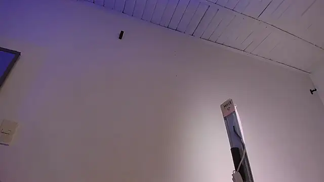 Snapshot of revenmiller_ chatting on February 2026 07:32:02 PM revenmiller online show from February 2026 07:32:02 PM