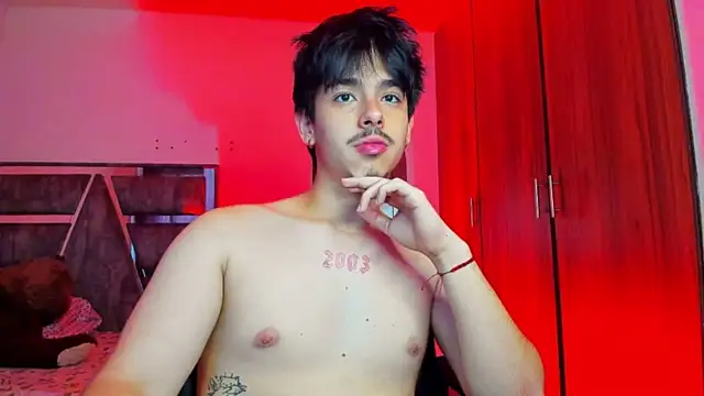 Maximo Miller online show from July 2026 04:39:33 PM