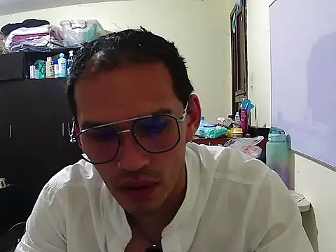 DOBLEWYOSK69G online show from September 2025 05:07:01 AM