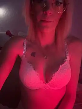 geilemine online show from September 2025 11:43:01 PM