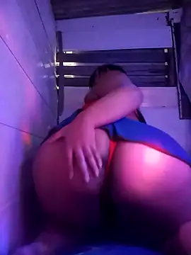 Snapshot of srtsara chatting on September 2025 12:21:01 AM srtsara online show from September 2025 12:21:01 AM