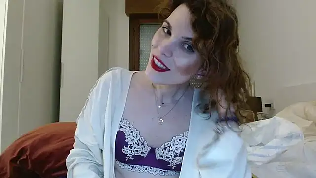 Snapshot of refem9 chatting on September 2025 03:04:01 PM refem9 online show from September 2025 03:04:01 PM