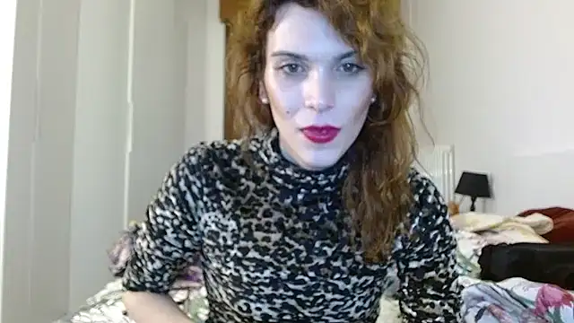 Snapshot of refem9 chatting on October 2025 03:42:01 PM refem9 online show from October 2025 03:42:01 PM